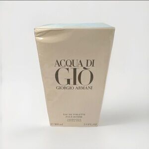 Giorgio Armani comes with receipt